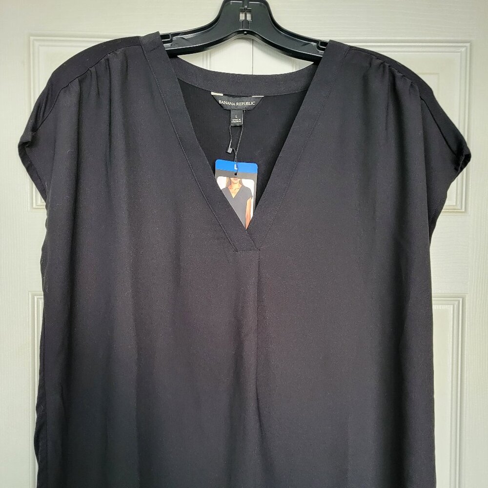 Banana Republic Vneck Blouse